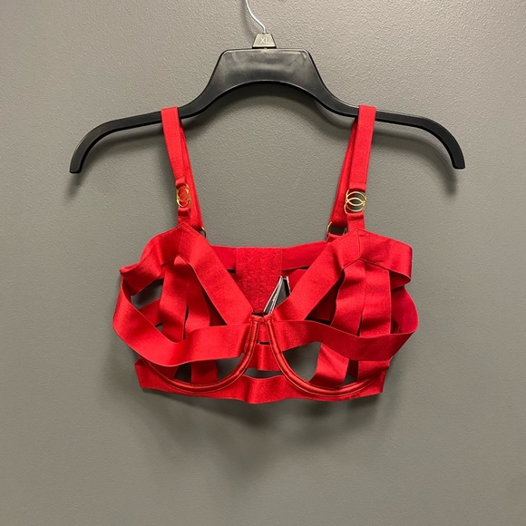 Victoria’s Secret Red Unlined Strappy Banded Demi Bra 36DD - Picture 5 of 12